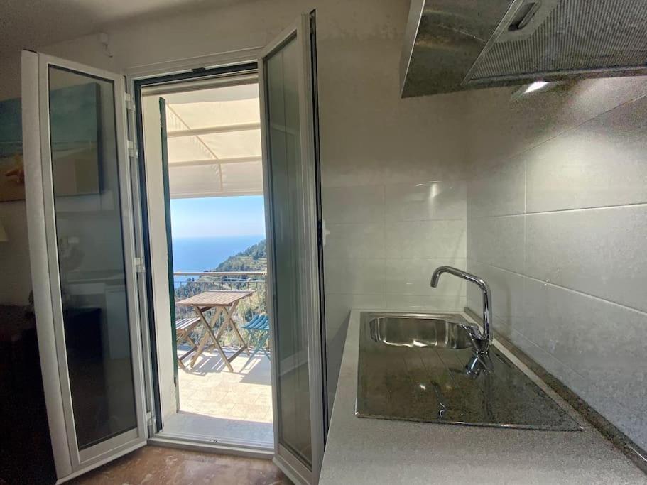 Holiday home La Finestra Sul Mare A Drignana Vernazza